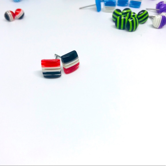 Black And Red Minimalist Stud Earrings - Picture 7 of 9